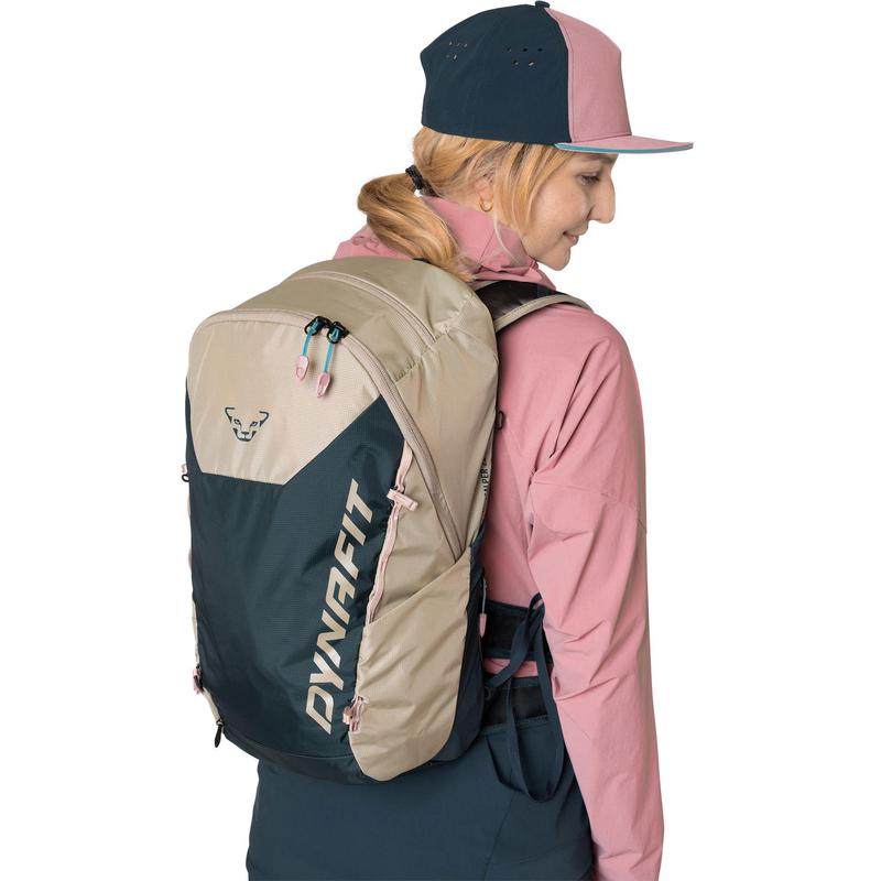 代购dynafit女士登山包防水挂载快速取物尼龙多层分区3D透气背板