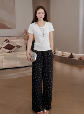 豆豆DE【显瘦T】夏季女士新款时尚休闲百搭上身显瘦T恤-26XT1689