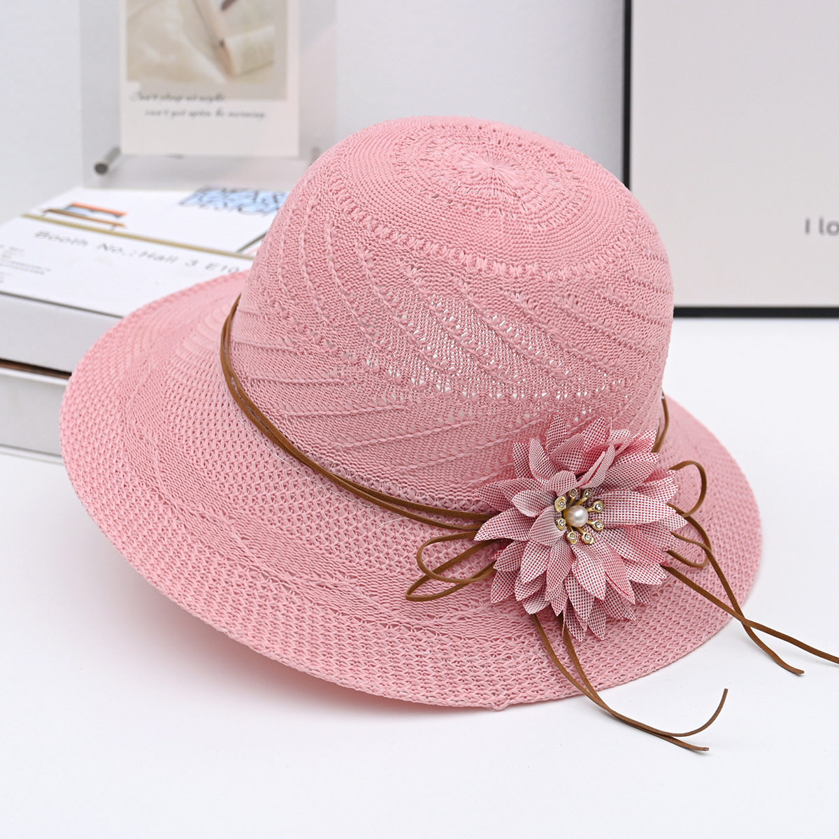 帽子女士夏季新款小帽檐草帽防晒遮阳帽出游户外草编太阳帽沙滩帽