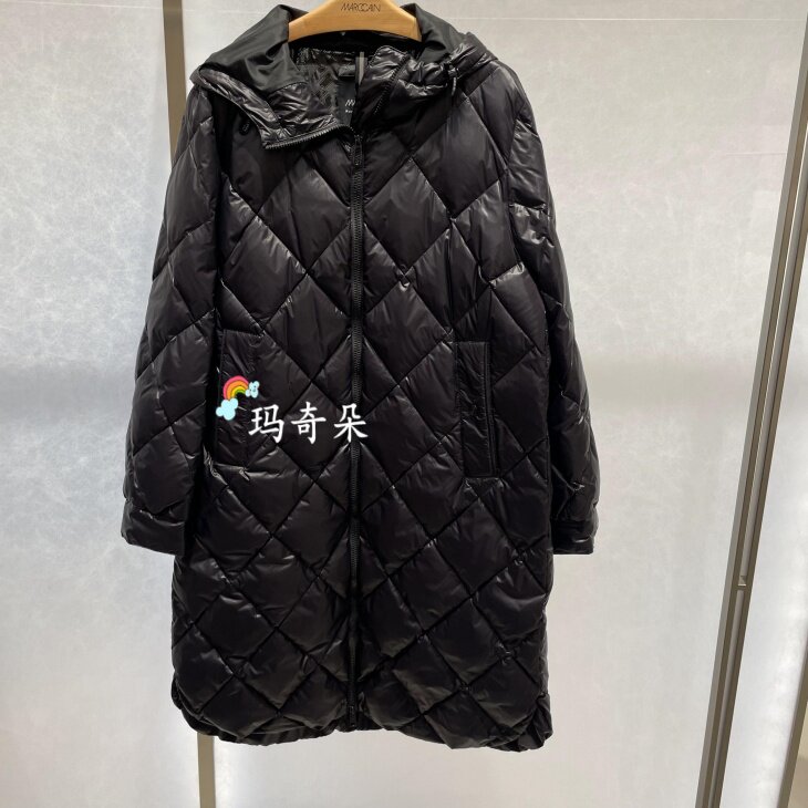 梅凯恩MARCCAIN国内专柜羽绒服
