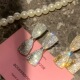 闪亮芭比 满钻蝴蝶结锆石min字母发夹女精致侧边夹感刘海夹子