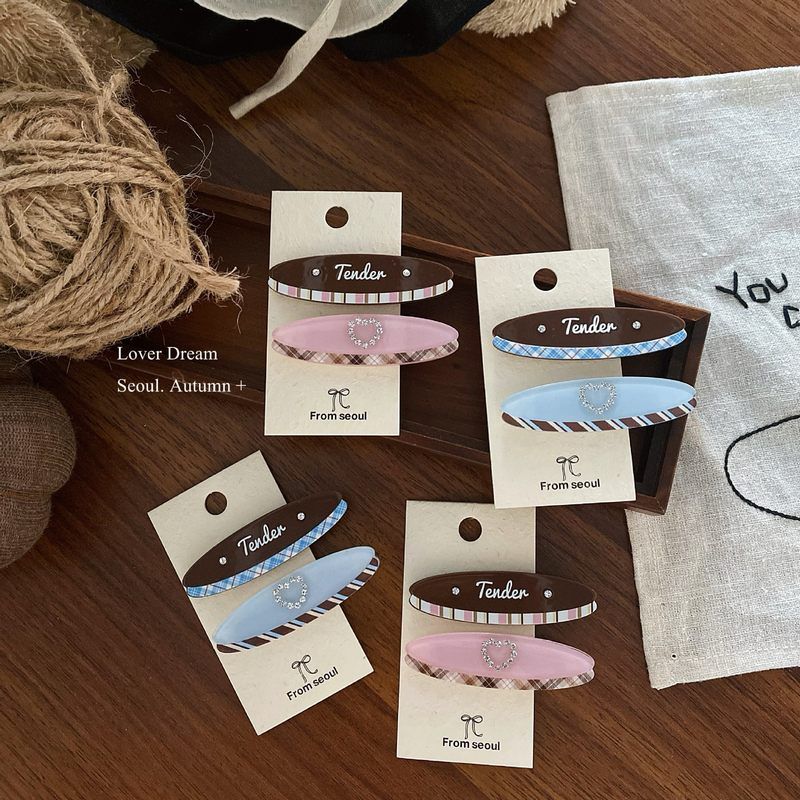 韩国秋冬新款格子爱心字母椭圆