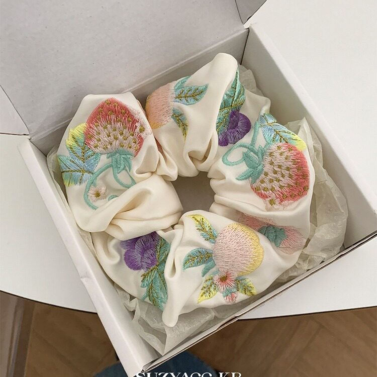 韩国刺绣草莓葡萄缎面质感大肠圈清新甜美弹力发绳文艺少女发饰女