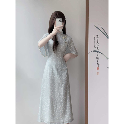 年轻款改良旗袍女新中式