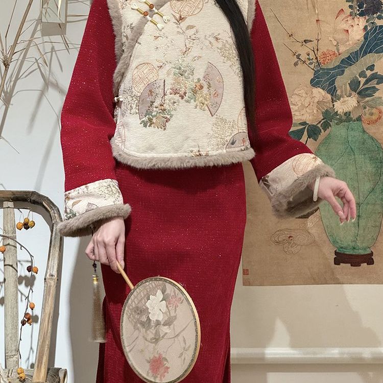San小姐红色加绒旗袍花色马甲