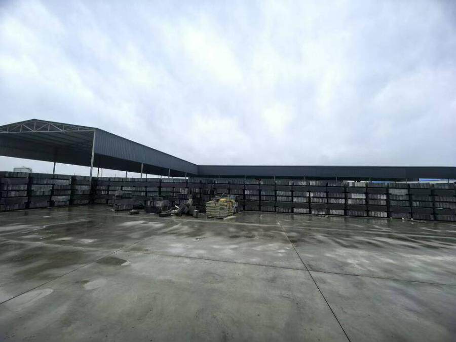 4月11日克拉玛依市5000米的T型路沿石（型号：1000*350*150）网络拍卖公告