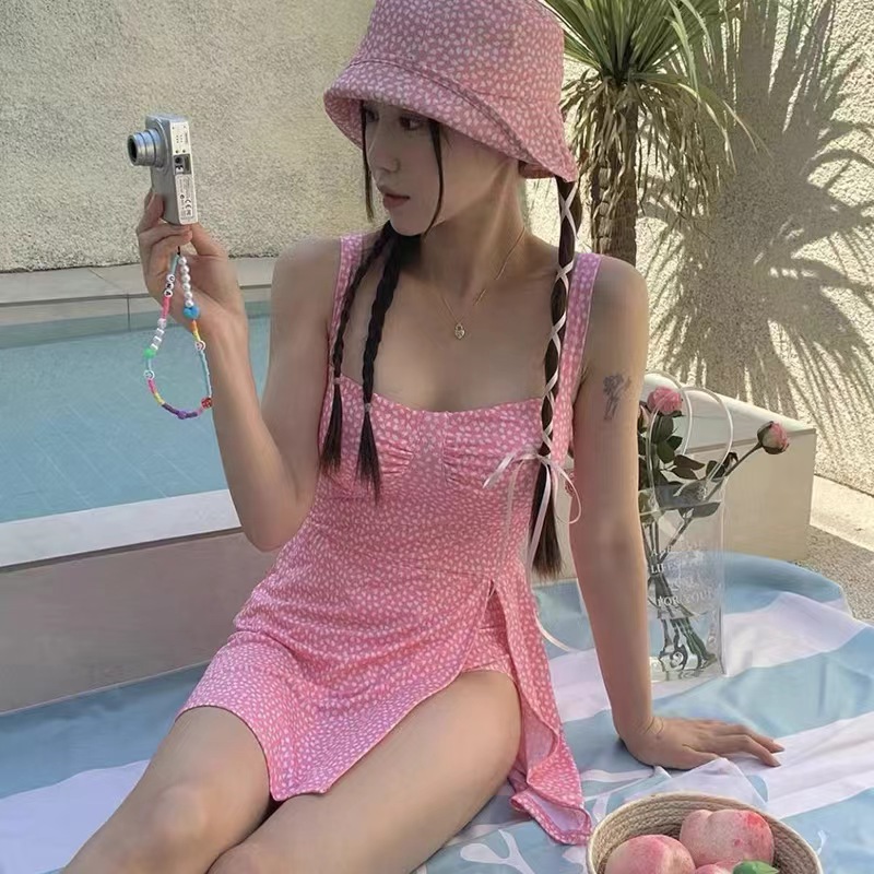 ins东大门泳衣女保守裙式连体时尚新款遮肉显瘦温泉度假跨境泳装