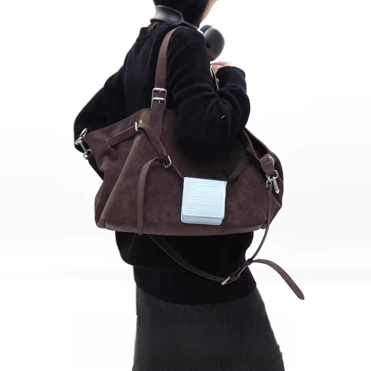 2025年新品麂皮棕·加利尼尼多形态摩登托特包 大容量单肩斜挎包