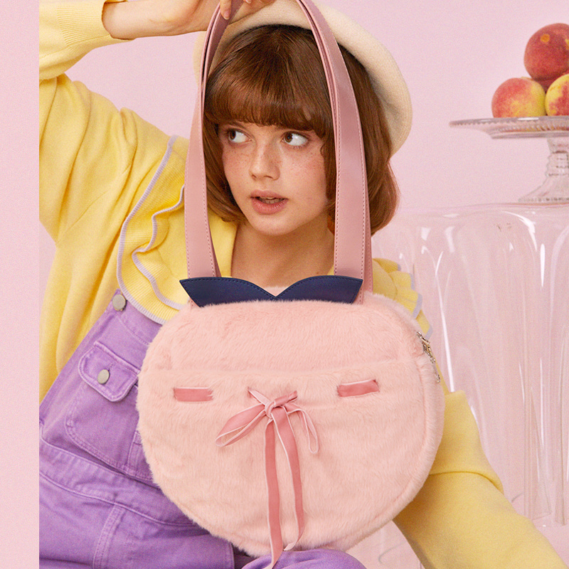 LOLADESIGN水蜜桃毛绒单肩包