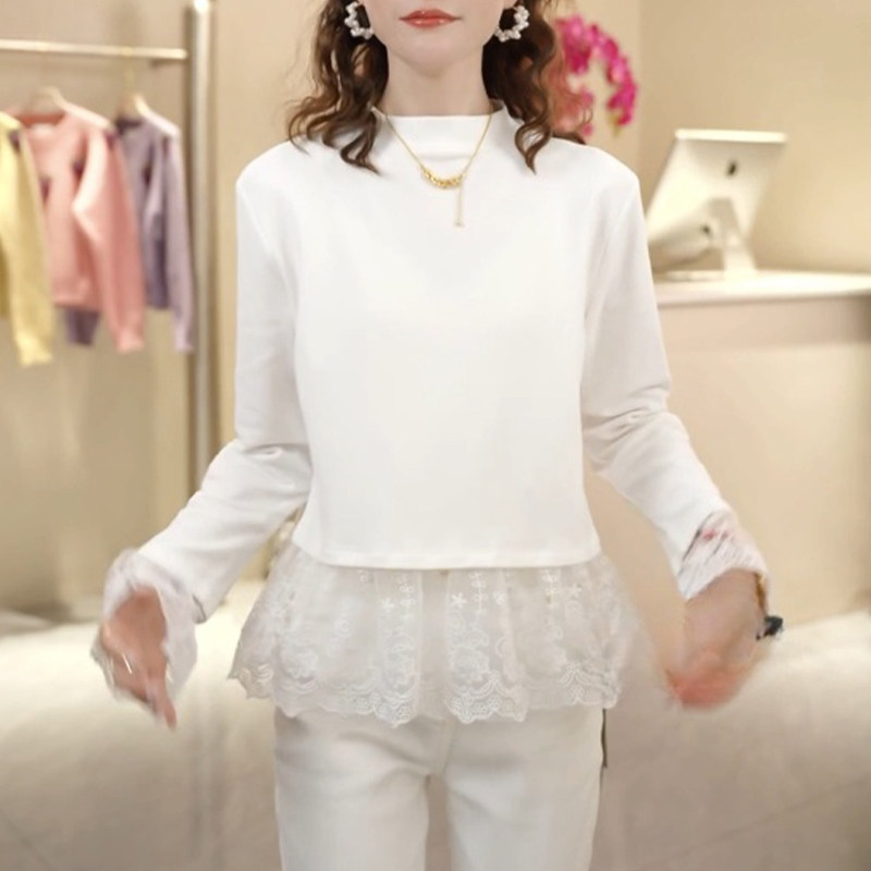 2025年秋装新款花边蕾丝长袖上衣女设计感假两件洋气时尚打底t恤