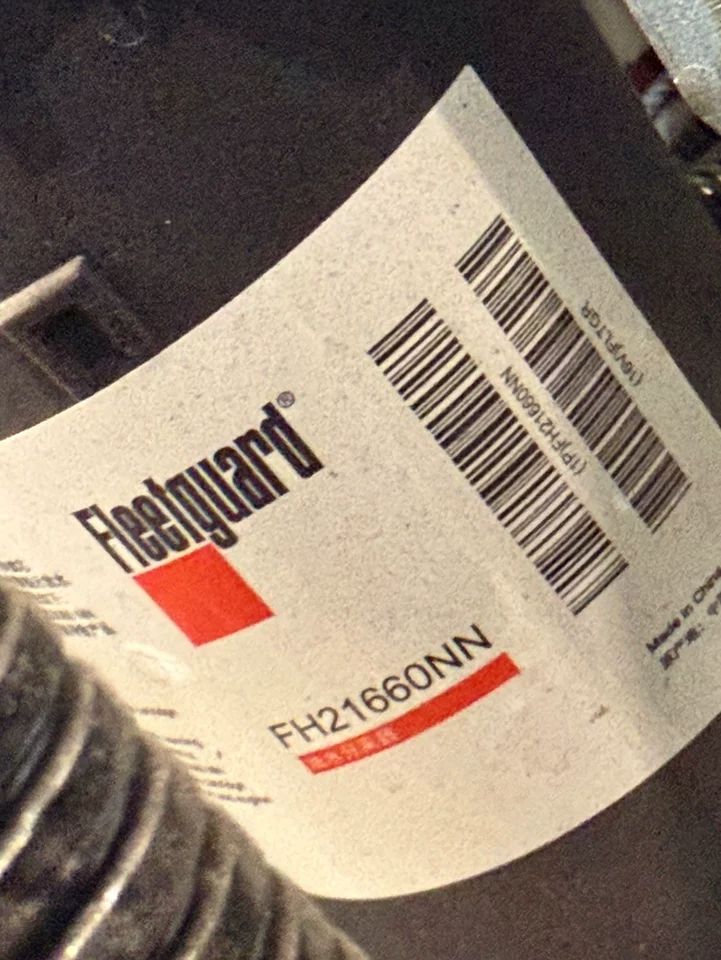 适用于3.8机油滤芯5262313机滤FH21660NN，FH21660NN机油油水滤，