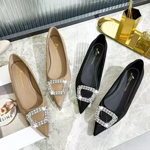 坡跟3CM尖头单鞋女2026春秋季新款气质法式高级感水钻黑色通勤鞋