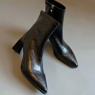 超软小羊皮尖头法式瘦瘦靴女2025秋冬新款高跟马丁靴子气质短靴女