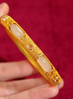 新中式黄金色錾刻金玉良缘花丝手镯女簪刻宫廷风镶嵌和田玉镯子