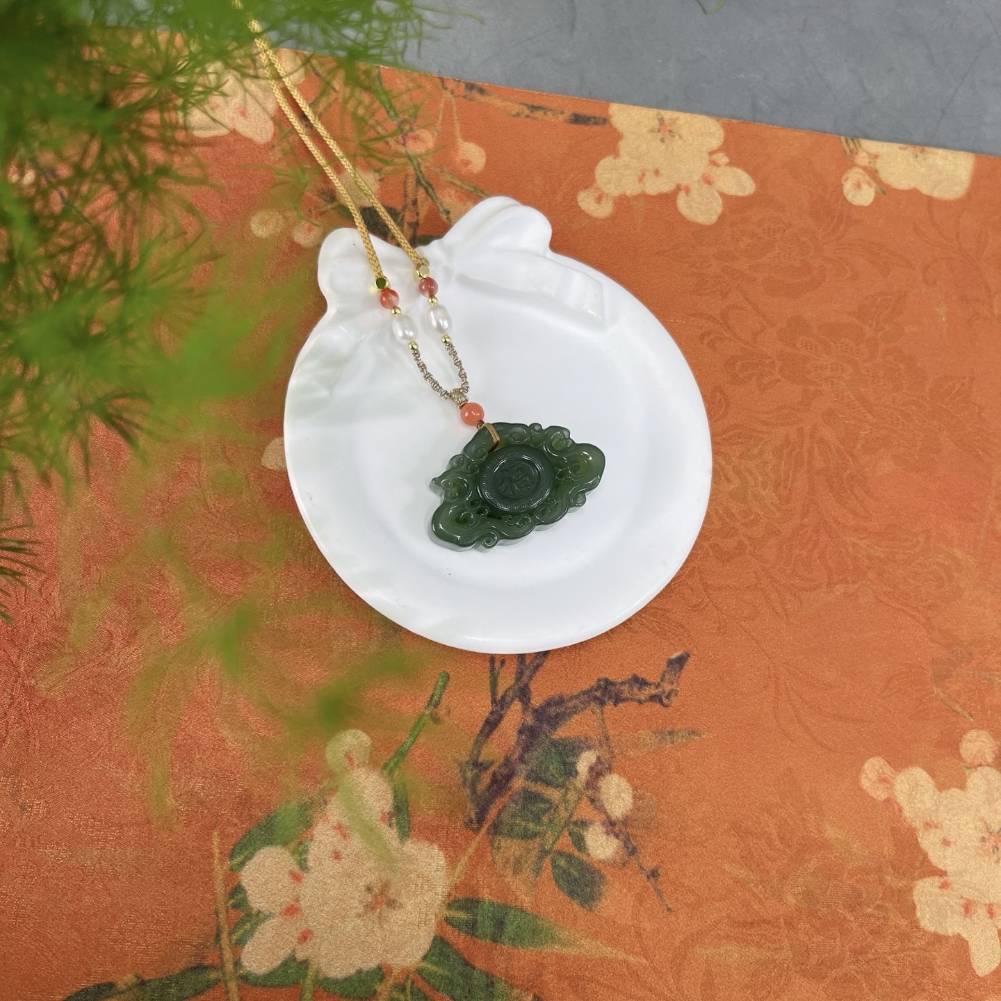 天然和田玉高冰湖水绿如意锁吊坠男女款玉石挂件项链玉坠玉佩挂件