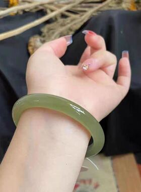 正品手镯新疆和田玉青玉茶晴旺夫