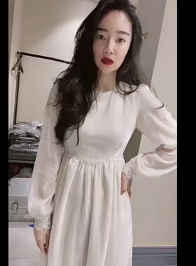 上货店2021秋冬装新款法式复古轻奢丝绒镶钻宫廷连衣裙气质飘逸女