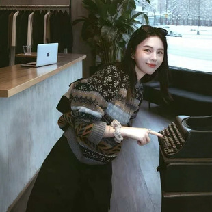 新款 小众费尔岛风 女装 冬季 韩系绒绒复古套头毛衣上衣女 2025秋季