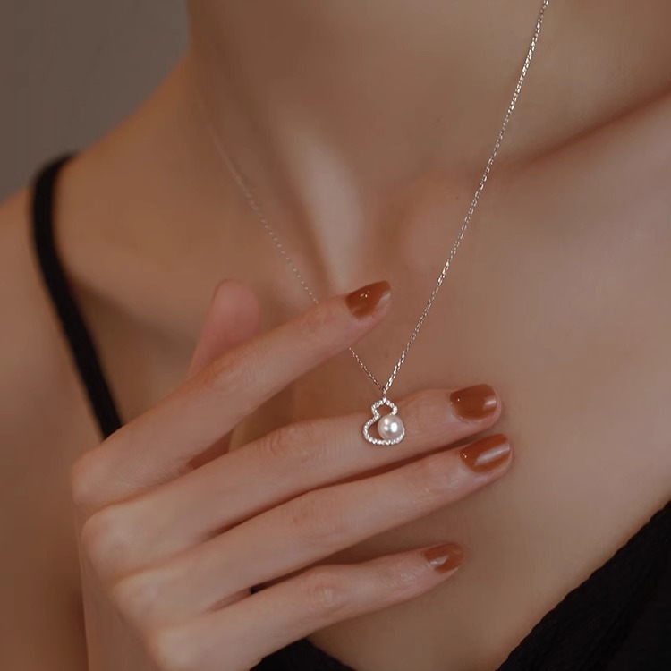 s925纯银施家珍珠小葫芦项链女轻奢高级感小众设计吊坠本命年颈链