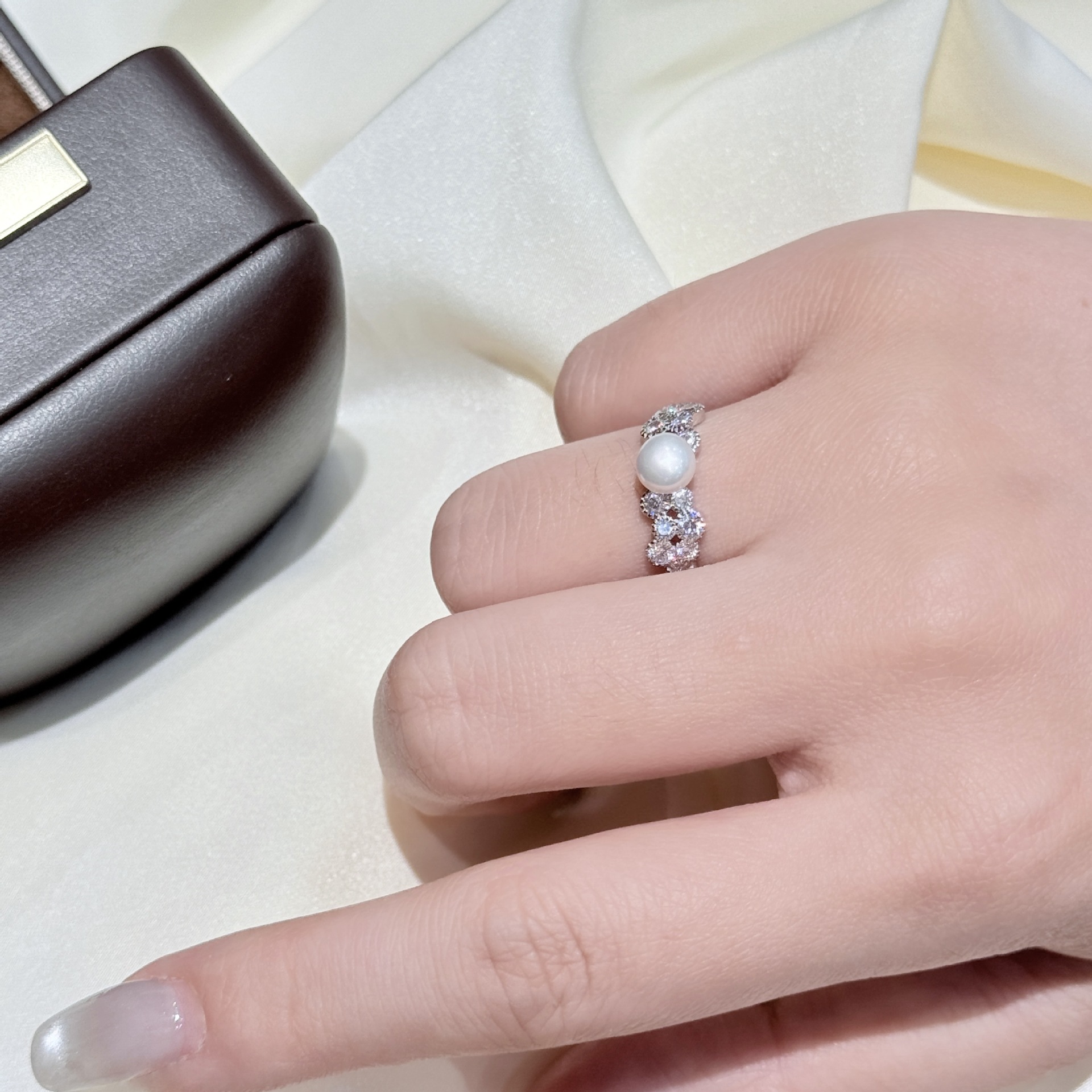 s925纯银天然淡水珍珠蕾丝戒指女小众高级感冷淡风可调节个性气质