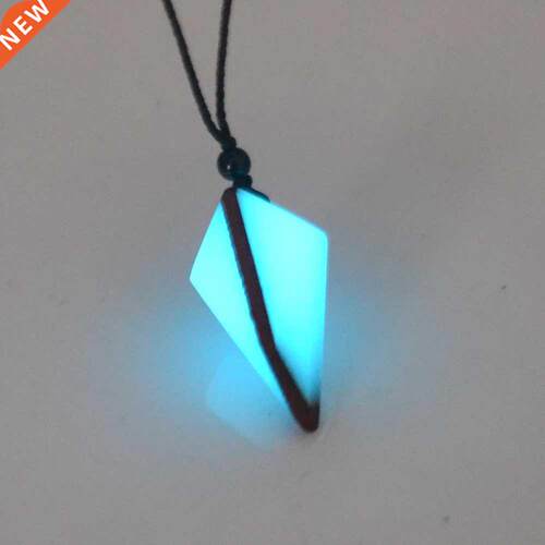Fashion Arrow Necklace, Ancient Wood Resin Combined With Str
