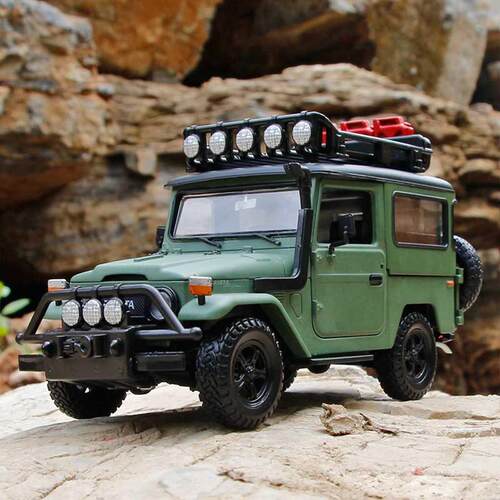 1:24 TOYOTA FJ CRUISER FJ40 Alloy Car Model Diecasts Metal T