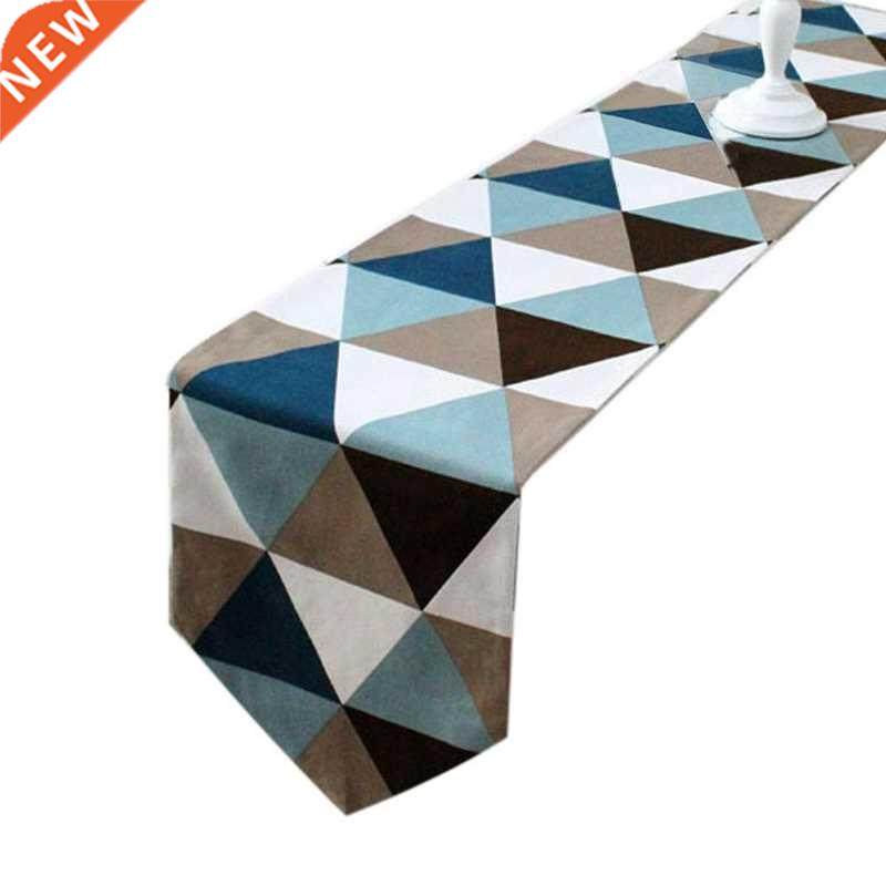 Modern Geometric Triangle-Pattern Table Runner - Polyester F