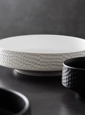 Ceramic White Black Hammer Eyed Deep Dish Fruit Bowl