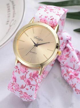 Reloj Fashion Women	s Watches Flower Star Bow Retro Desig