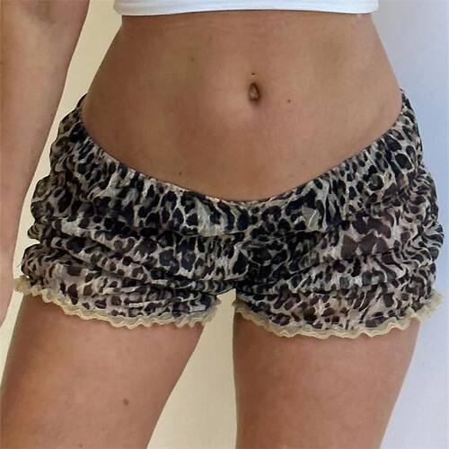 Ladies' low waisted pleated lantern shorts低腰褶皱灯笼短裤女