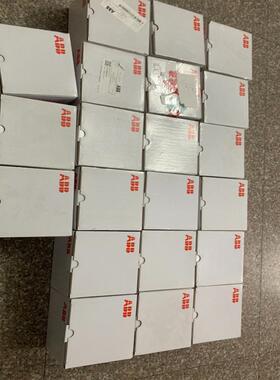 ABB电力智能监控仪表 IM300-U 年份新 未使(议价）