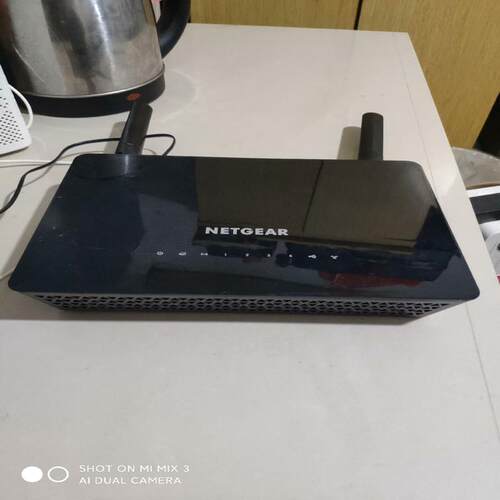 NETGEAR网件R6220带USB口，机身完整功能(议价）