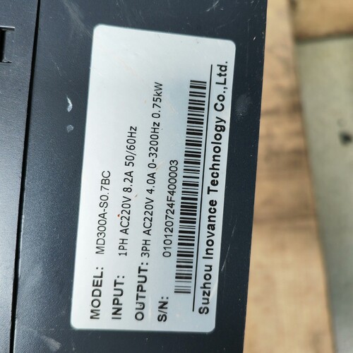 汇川拆机变频器MD200SO.4B 议价