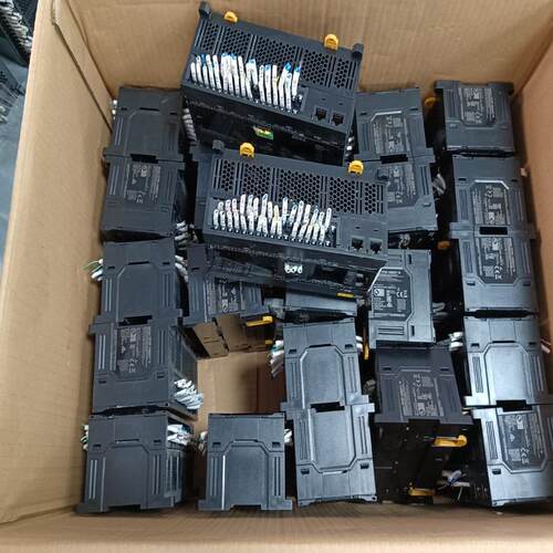 欧姆龙PLC CP2E-N60DT-D，二手拆机拆机(议价）