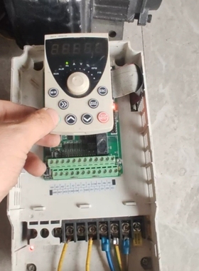 JACT变频器AT500-T3-5R5G/7R5PB二手拆机 议价