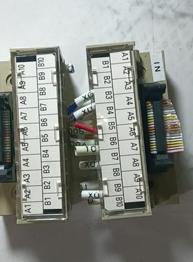 出欧姆龙品牌的XW2D-20G6型号端子台，白色外壳(议价）