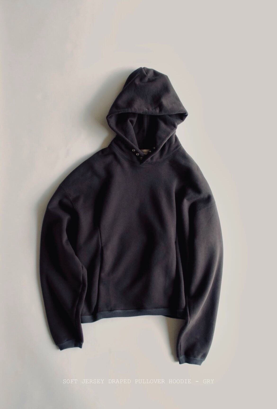 thumbnail for [In Stock] Big Bear Vujade013 Dark Gray Hidden Button Hoodie Color-Blocked Thread OS Fit