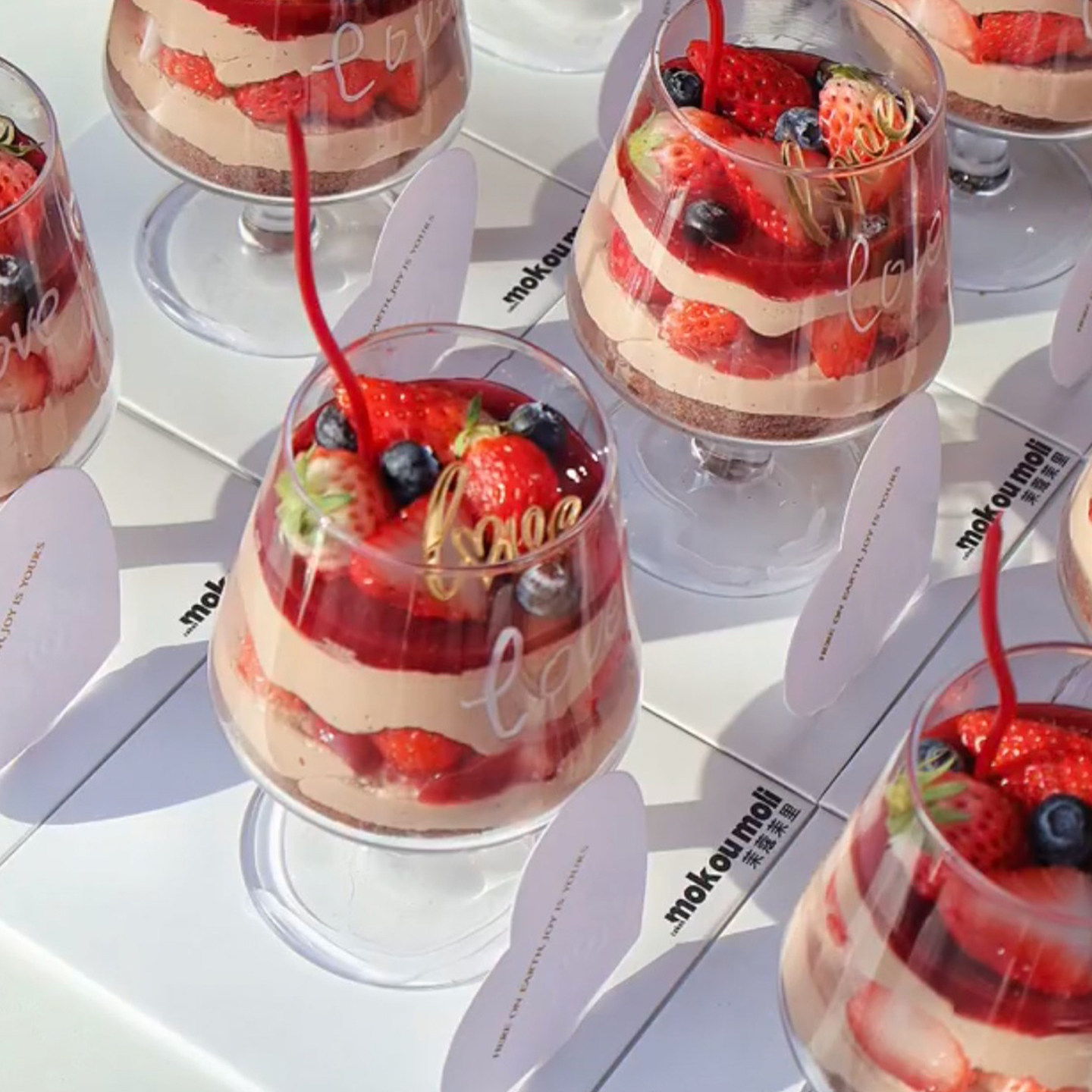 2.14情人节情侣仪式感草莓红酒杯蛋糕装饰纪念日碰碰杯LOVE爱心卡,节庆用品/礼品,蛋糕/烘焙装饰用品,淘宝优惠券,粉丝福利购,淘宝优惠卷