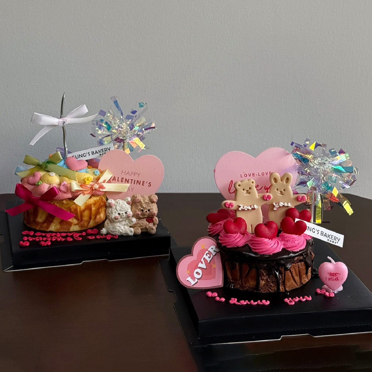 2.14情人节情侣熊兔巴斯克蛋糕装饰英文爱心卡片DIY丝带雨丝插件