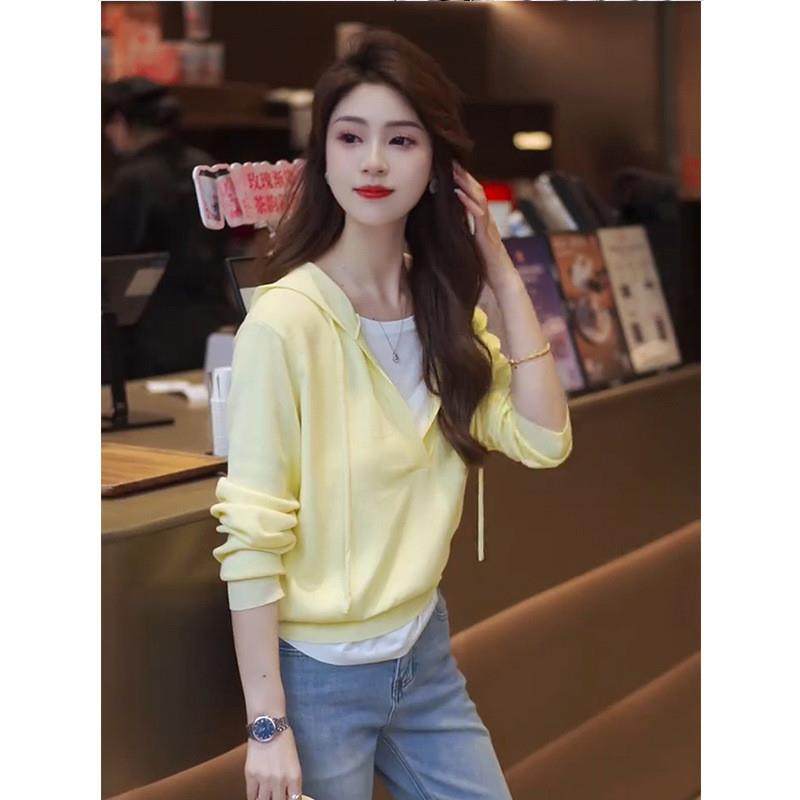 2025新款假两件针织衫女早秋薄款洋派连帽毛衣短款上衣设计感甜美