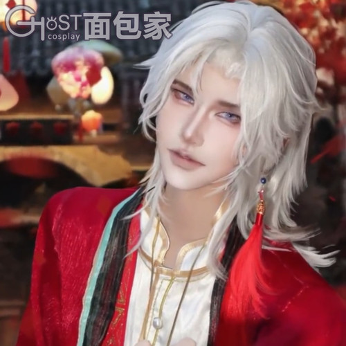 面包家夏萧因cos婚服世界之外