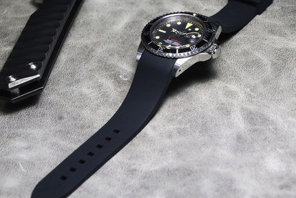 包头弧形氟硅胶橡胶18mm19mm20mm21mm22mm海洋之星水鬼GT2表带