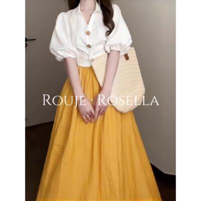 法国Rouje Rosella?法式小香风度假风泡泡袖上衣明黄色半裙套装