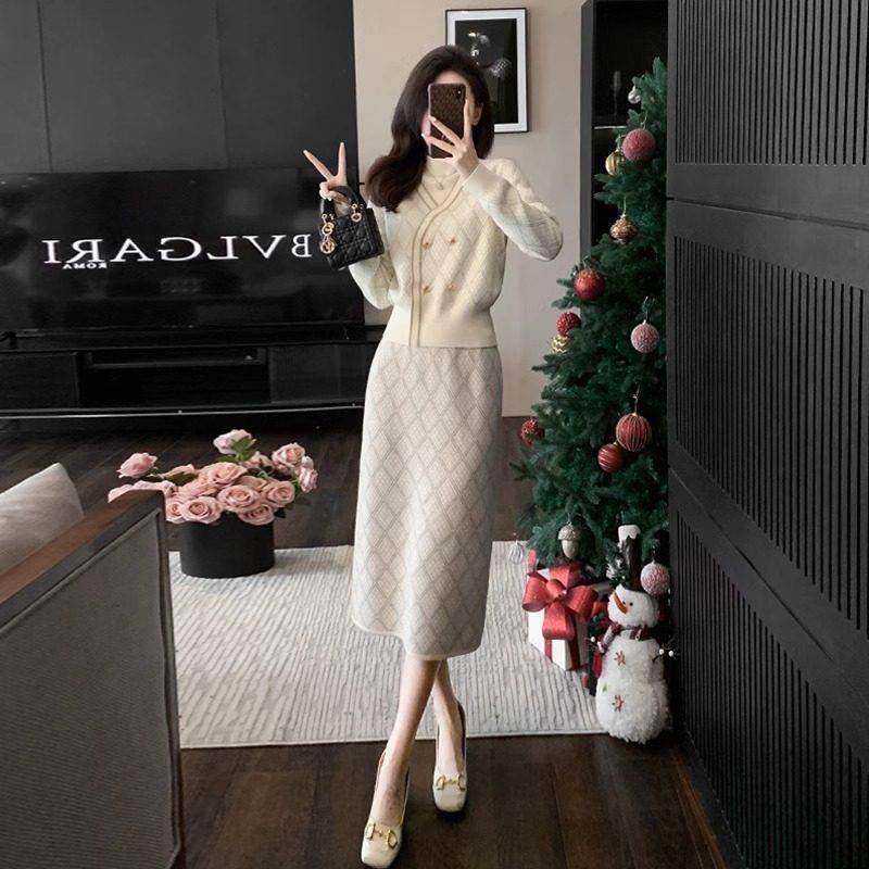 欧洲站秋季2024年新款轻奢女装高级感毛衣套装裙子气质针织两件套
