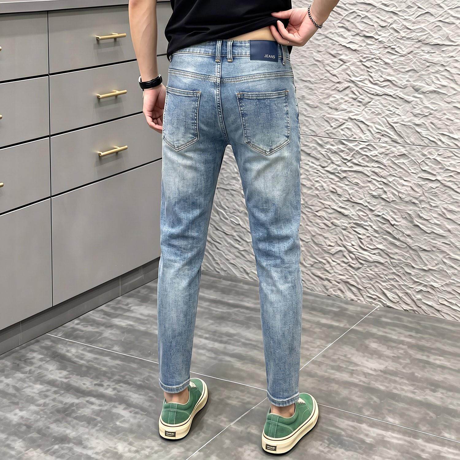 香港复古做旧修身小脚九分牛仔裤男潮流韩版弹力显瘦百搭休闲裤子