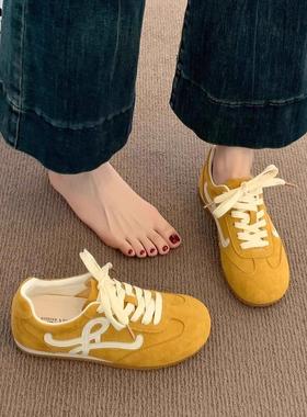 英国真皮黄色道德训练女鞋秋季2025新款流行平底鞋休闲运动鞋阿甘