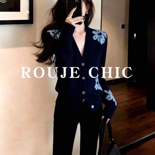 法国rouje chic法式休闲藏蓝色花朵v领针织衫女早春气质短款上衣