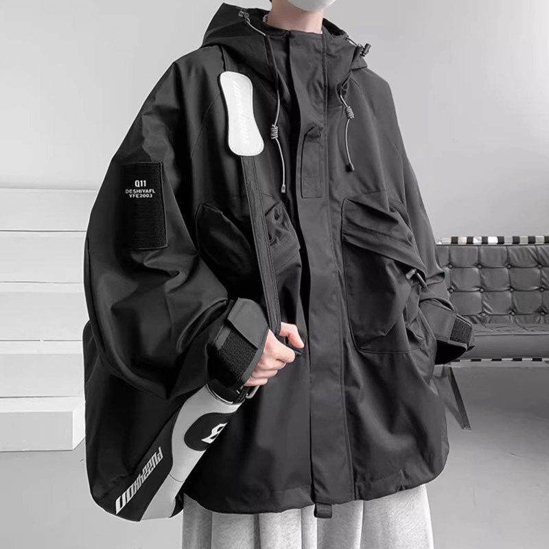 德国冲锋衣加肥加大男款连帽夹克大尺码三百斤春秋款工装机能潮外