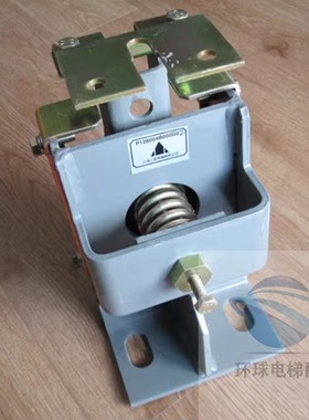 三菱轿厢导靴P126004B000G02对重导靴P126024B000G04YA141B237G14