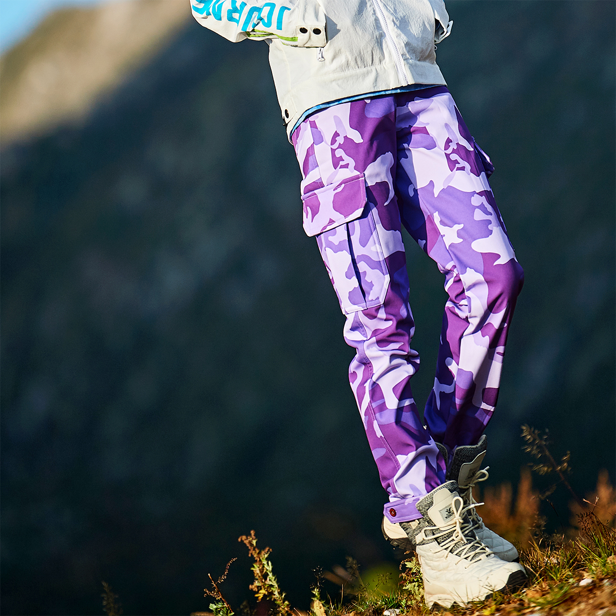 卓尼维斯户外秋冬登山裤防泼水透气抓绒软壳冲锋衣裤女式